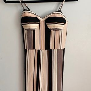 Cute striped jumpsuit with slits on the side